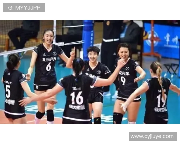南京排球队以60分领跑冠军赛积分榜展现强劲实力和夺冠希望